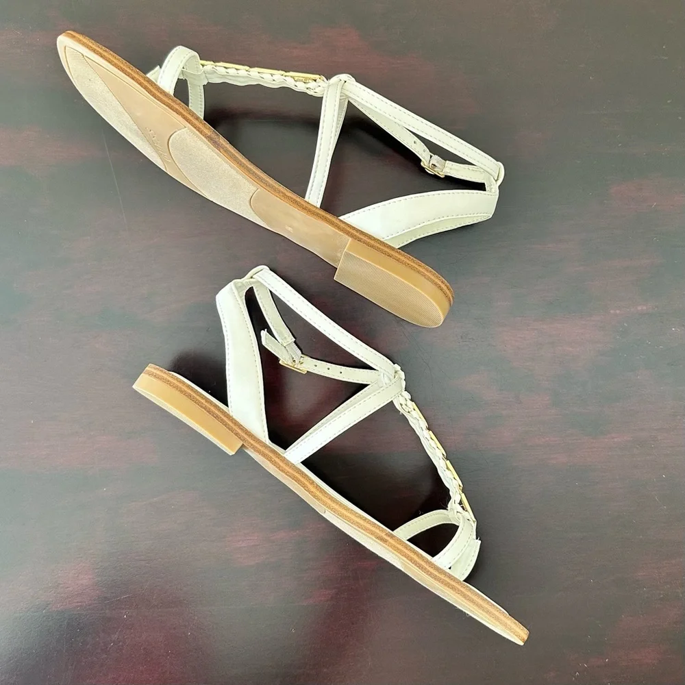 GUESS Women's Raima Branded T-Strap Flat Sandals size 8 - Picture 8 of 8